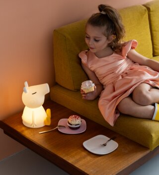 Lampy, osvětlení /  detska-lampa-pepa-pig-mr-maria-first-lovel-04.jpg 